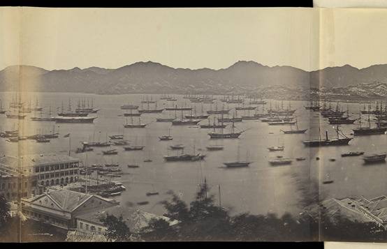 费利斯·比托拍摄的英法舰队在香港九龙港湾集结照片。