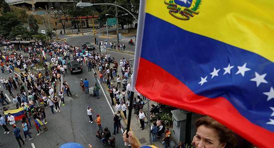 委内瑞拉国家选举委员会宣布议会选举将于12月6日举行。（路透社）