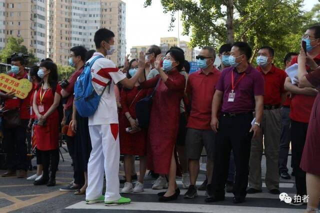 乘风破浪正当时！多图直击疫情防控之下的北京高考