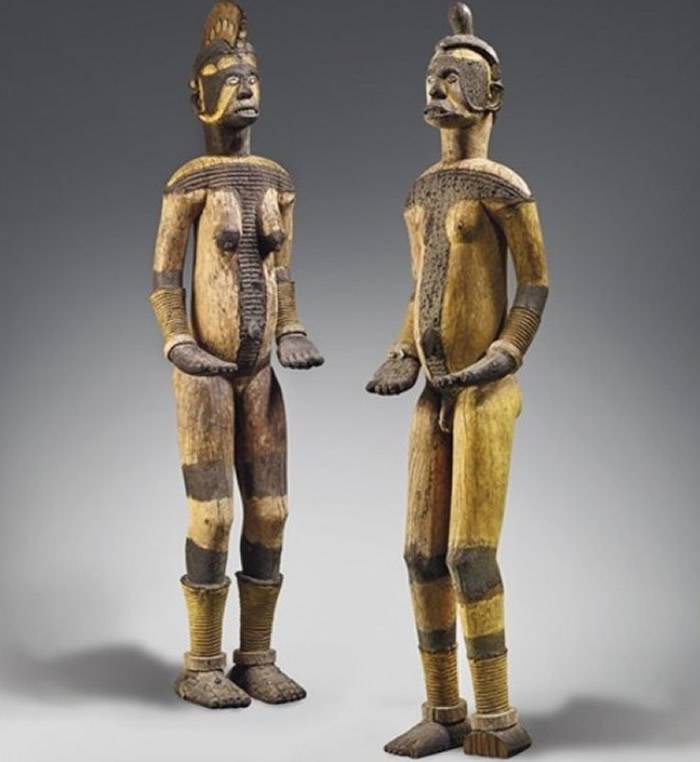 英国佳士得在法国巴黎拍卖尼日利亚神圣雕像艺术家指盗窃得来促取消