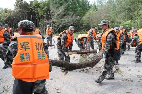 防汛防台形势严峻，上海6个区民兵应急分队同步开展这项行动