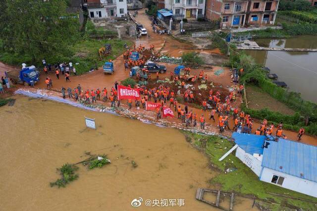 驰援！鄱阳湖沿线集结兵力数千人