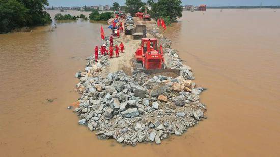 整个村子都被“秒”了：鄱阳湖抗洪形势有多严峻？