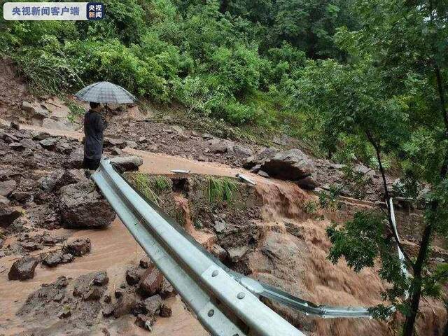 暴雨洪涝造成重庆26区县受灾 因灾死亡5人失踪5人