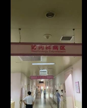 西安母女被困别墅电梯4天 互喝尿液求生