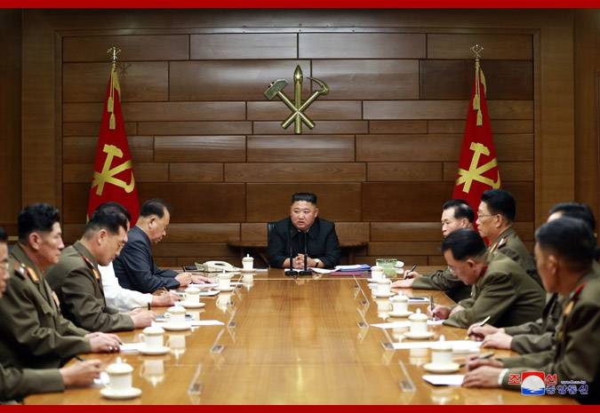朝鲜举行中央军委扩大会议 金正恩签署多项命令