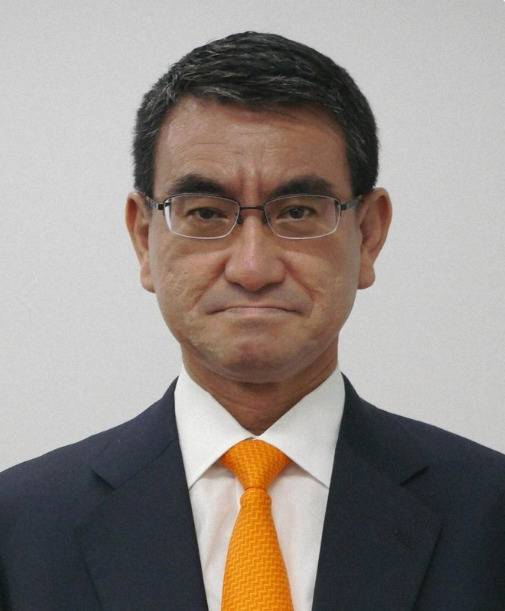 日本防卫相河野太郎（每日新闻）