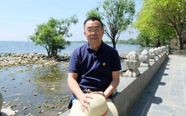 ▲清华大学水利水电工程系教授、首席研究员周建军。