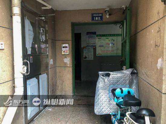 邻居曝杭州失踪女子丈夫在电梯内用胳膊遮脸说话物业:他并不在这里工作