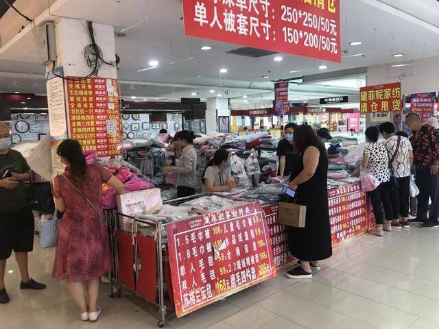 北京通州两家商场同日闭店，传统商业改造加速