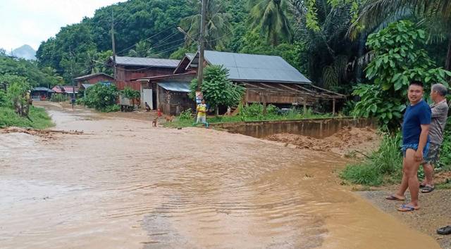 受热带风暴“森拉克”影响泰国多地发生洪涝致3人死亡