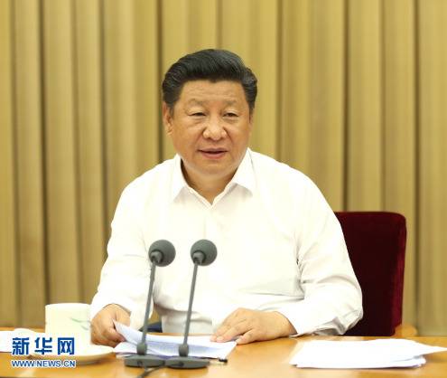 2016年8月19日至20日，全国卫生与健康大会在北京举行。中共中央总书记、国家主席、中央军委主席习近平出席会议并发表重要讲话。（新华社记者马占成摄）