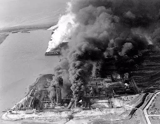 ▲1947年4月16日，美国得克萨斯州硝酸铵爆炸事故。