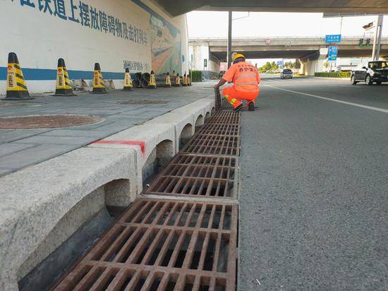 面对最强降雨北京的下凹桥是怎么扛住的？