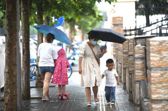 “末伏”天里雷雨“凑热闹”，未来两小时中心城区迎降雨