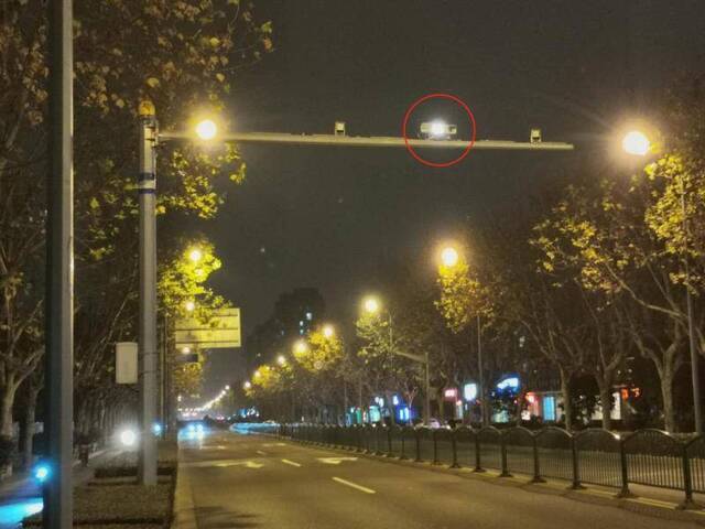 上海公安新装备“微光电子警察”上线，10月底前完成360套更新改造