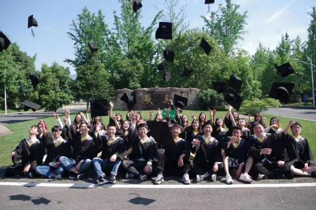 浙江农林大学，我想陪你从A走到Z