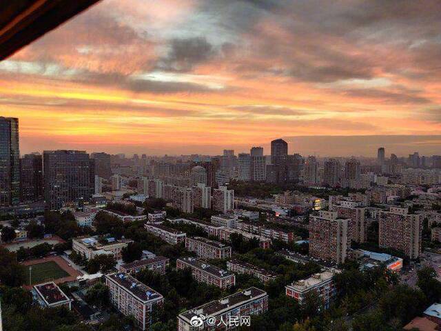 太美啦！北京晚霞刷屏！图