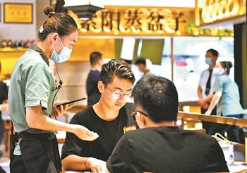 推行节约用餐 制止餐饮浪费(图)