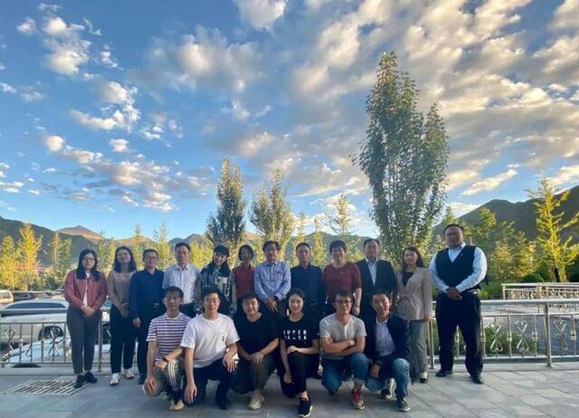 校领导赴西藏大学开展对口支援和第九批援藏干部人才考核慰问工作