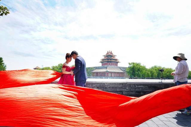 好美！七夕的北京天空湛蓝故宫一角成婚纱照圣地