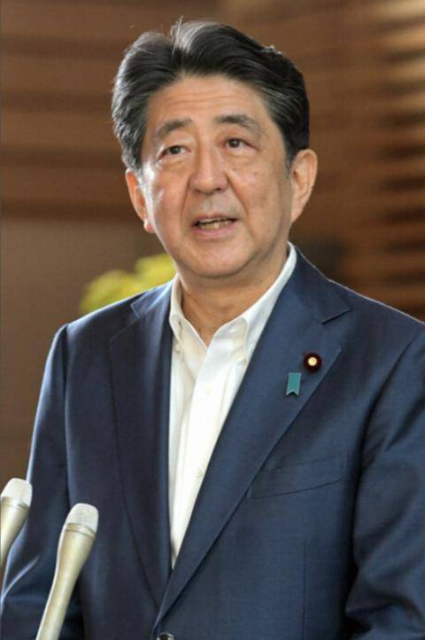  24日下午，安倍回答记者提问（每日新闻）