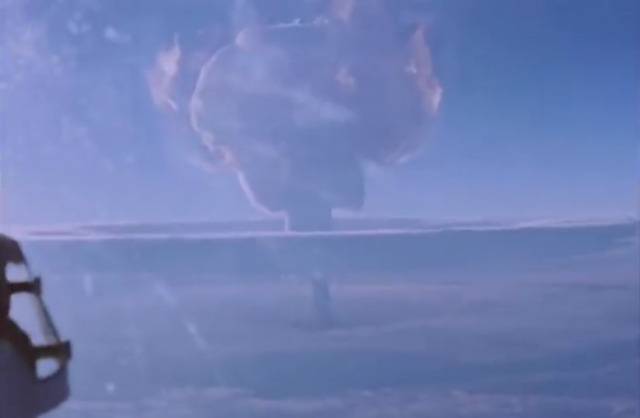 人类史上最大威力核弹试爆画面曝光！火球直径近20公里