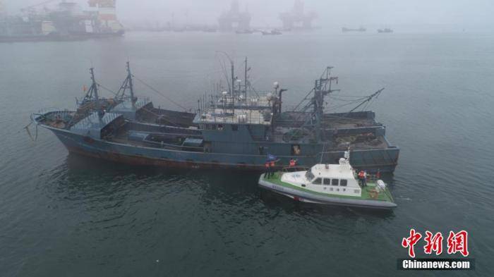 烟台海事部门加强对船舶的监管，严格实施禁限航措施。郝光亮摄