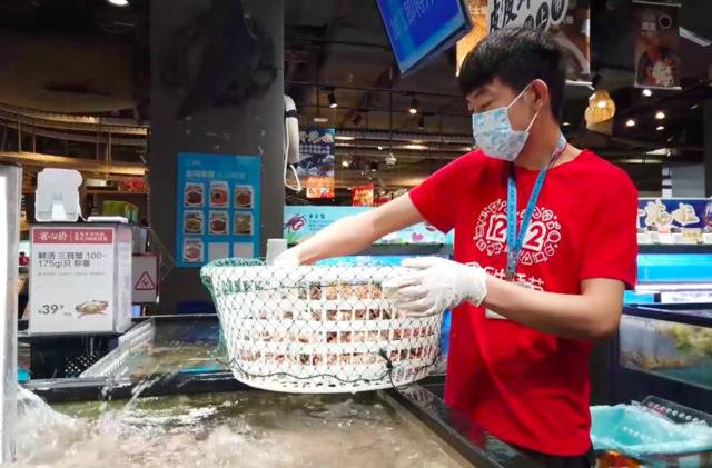 深圳盒马10家门店今日恢复营业，“人货场”防疫再升级