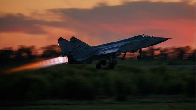 △俄米格-31战机（图片来自俄新社）