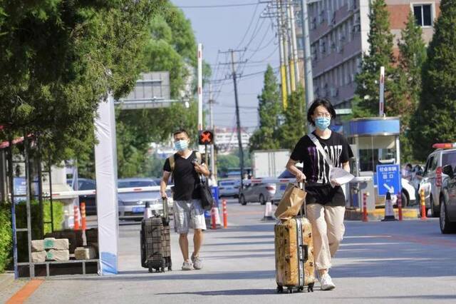 秒速！智慧报到！欢迎东北大学2020级研究生新同学！