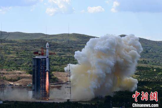 2020年9月7日，长征四号乙运载火箭在太原卫星发射中心成功发射。马骥摄