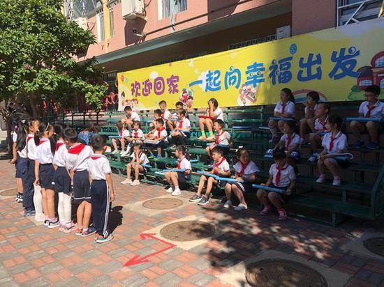 设置户外课 北京为学生创造更多“摘口罩”机会！