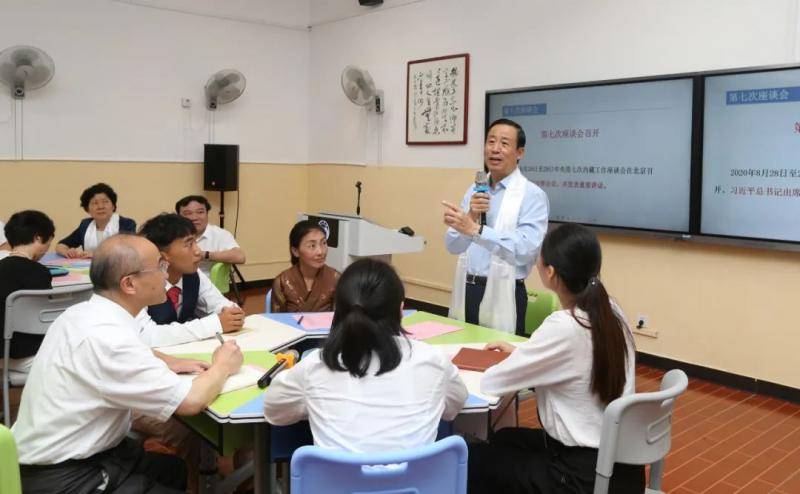 许达哲在湖南第一师范学院、湖南大学调研慰问