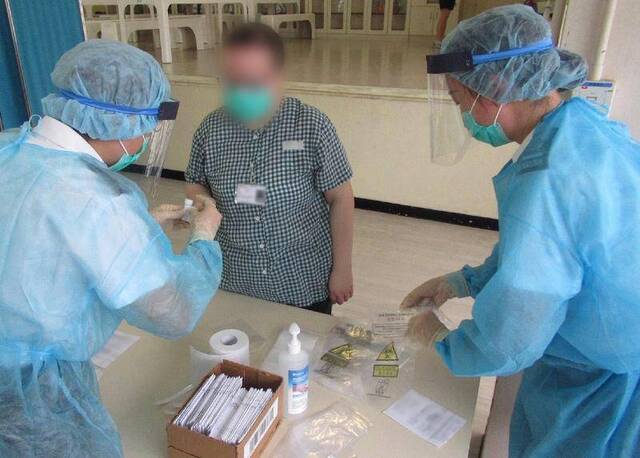 香港为在囚人员进行新冠病毒检测 全部为阴性