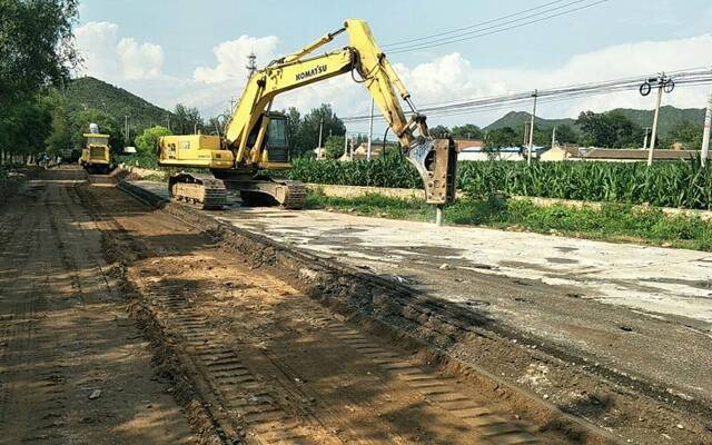 延庆13条乡村公路“整容”后通车“铺路”乡村旅游