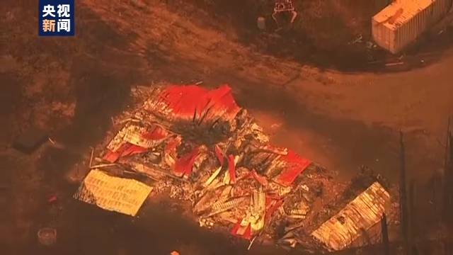 美国西海岸山火已致33死 加州过火面积上万平方公里