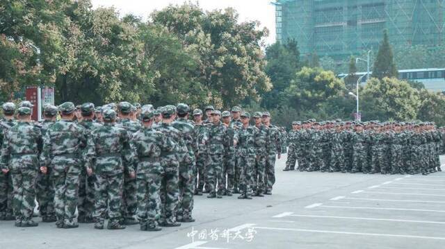 稍息，立正！药大2020级军训大片今日上映