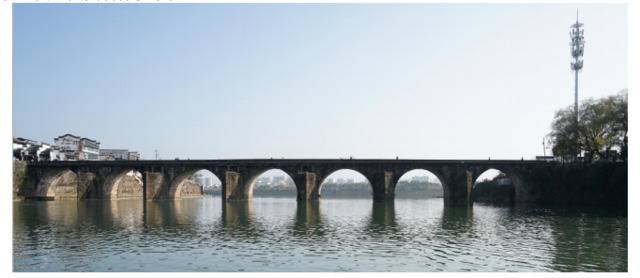 被洪水冲毁前的镇海桥。图片来源：《屯溪镇海桥修复工程项目》