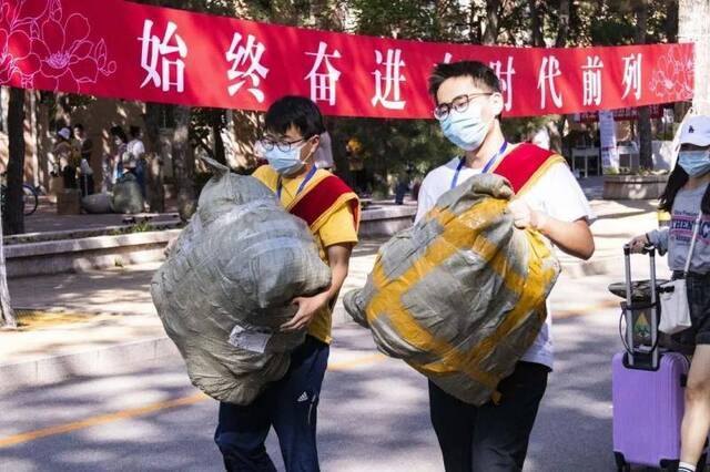 萌新来啦！2020级人大新生报到现场直击！