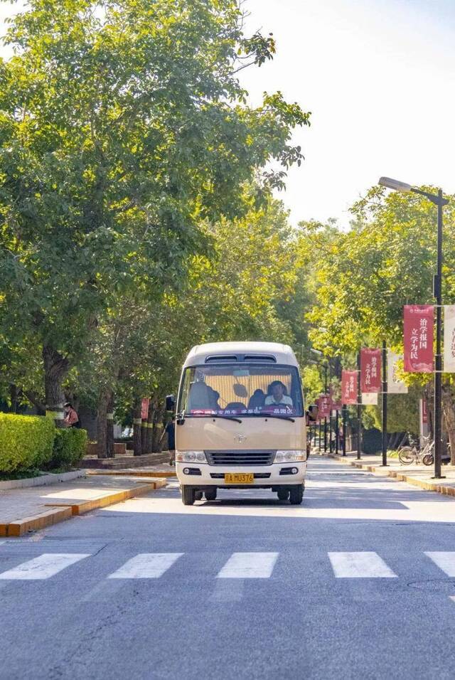 萌新来啦！2020级人大新生报到现场直击！