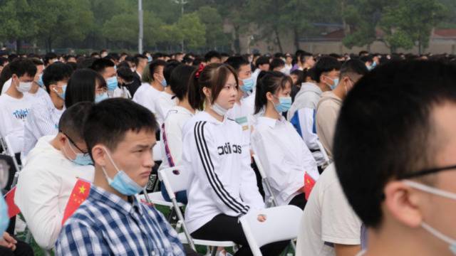 开学典礼  今天起成为一名湖工大人！