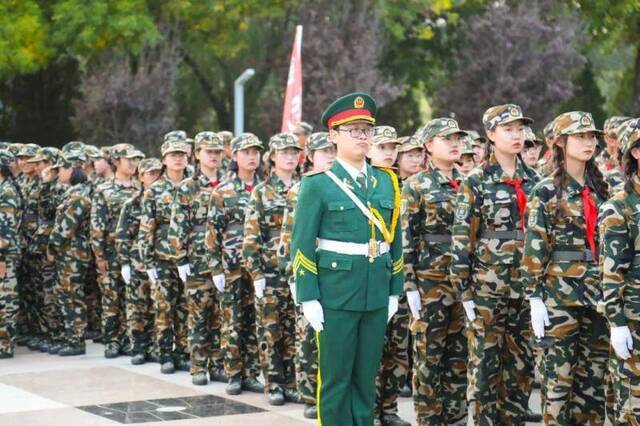 听！军歌嘹亮唱响宁大校园