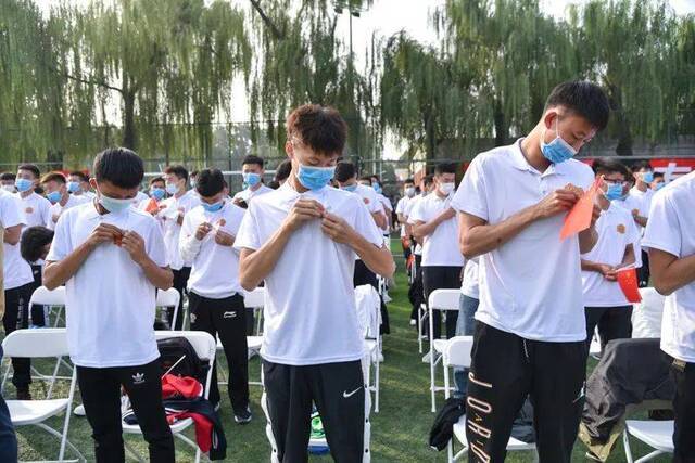 欢迎你，新北体人！直击北京体育大学2020年开学典礼