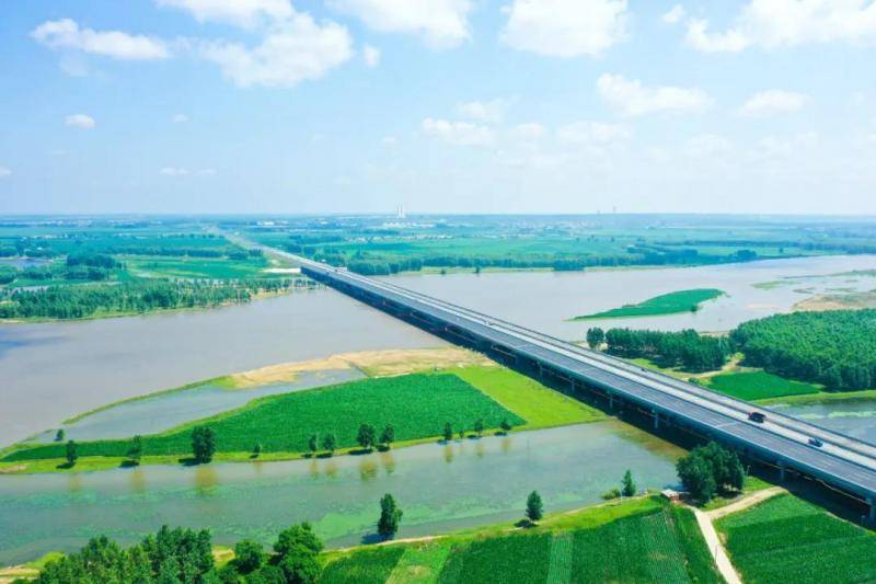 京哈高速长春至拉林河段改扩建项目建成通车
