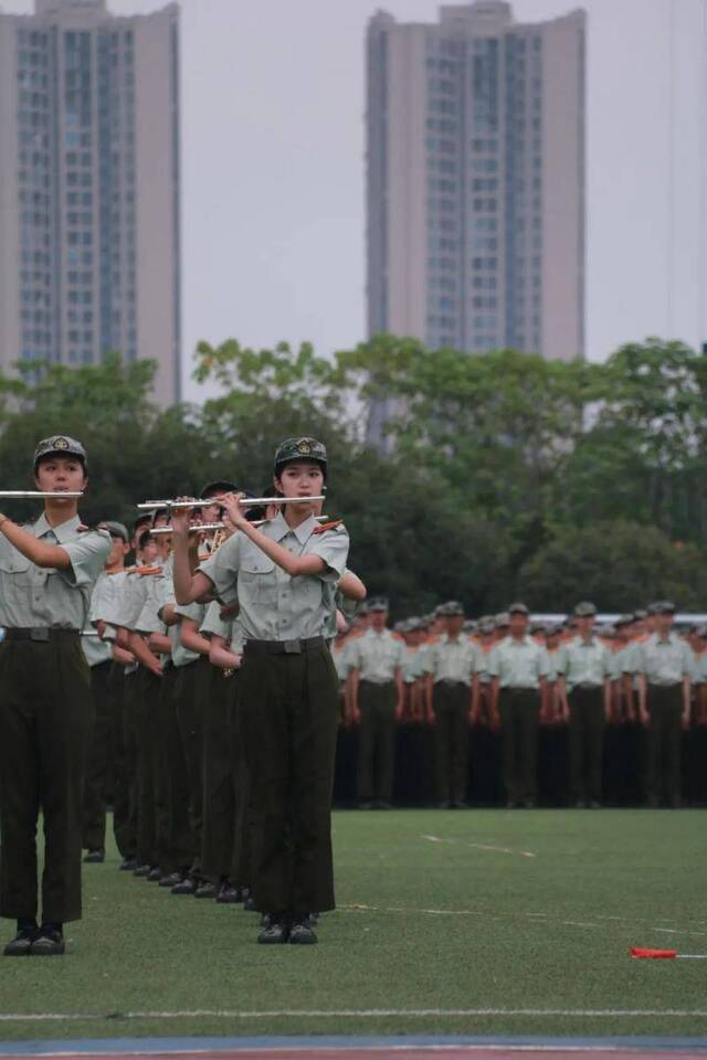 报告！重庆大学2020级新生集结完毕，请检阅！