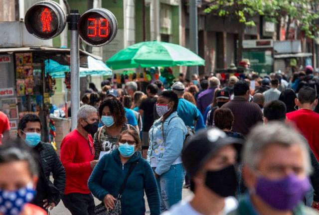 △智利首都圣地亚哥市中心步行街。图片来源：智利《三点钟报》