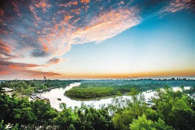 十大海湾 海南旅游打卡，带你邂逅最美的风景……