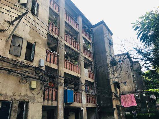 上海最大旧房成套改造项目生效 居民原址住上新房