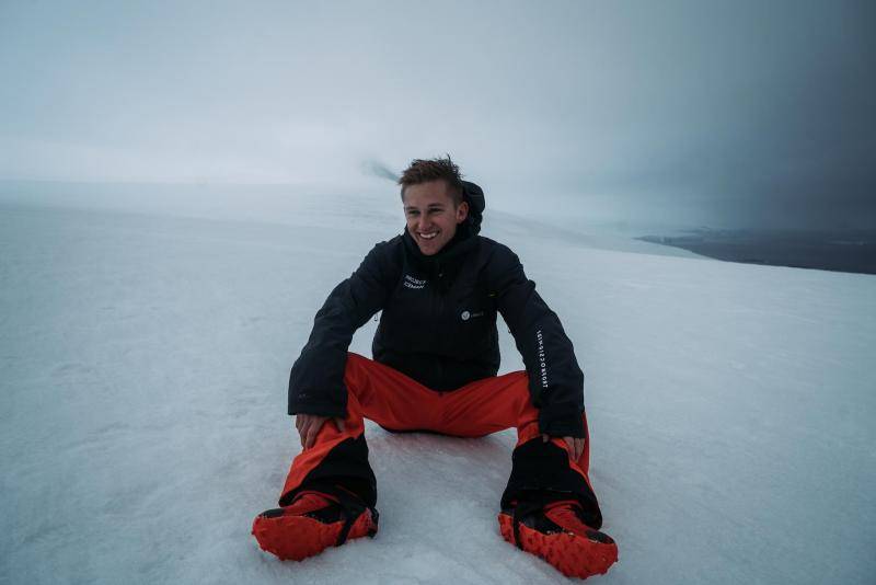 73小时疯狂挑战 他在南极完成人类首个超级铁人三项